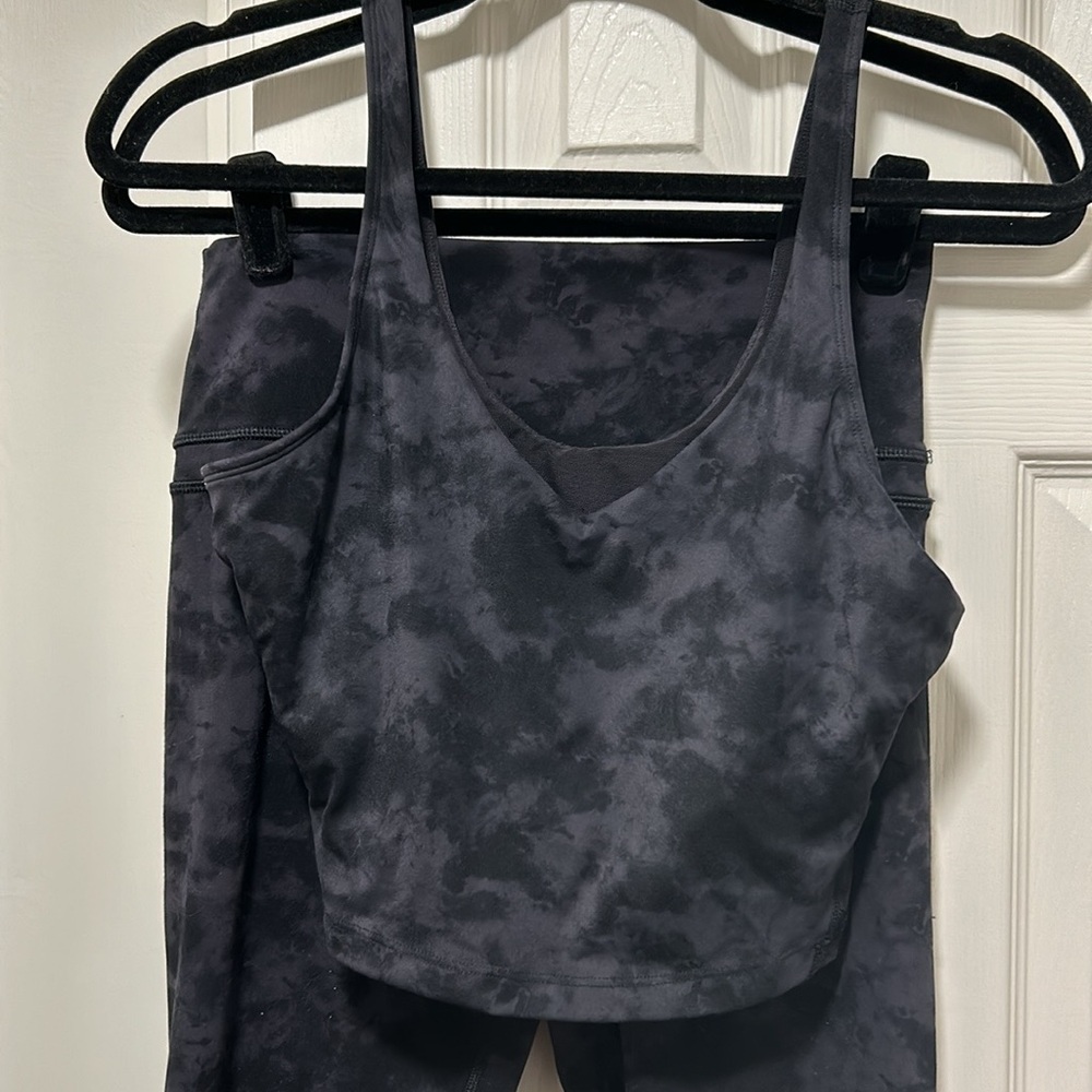 Workout set. Gray. Size L.